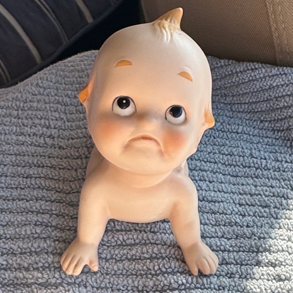Lefton White Ceramic Figurine